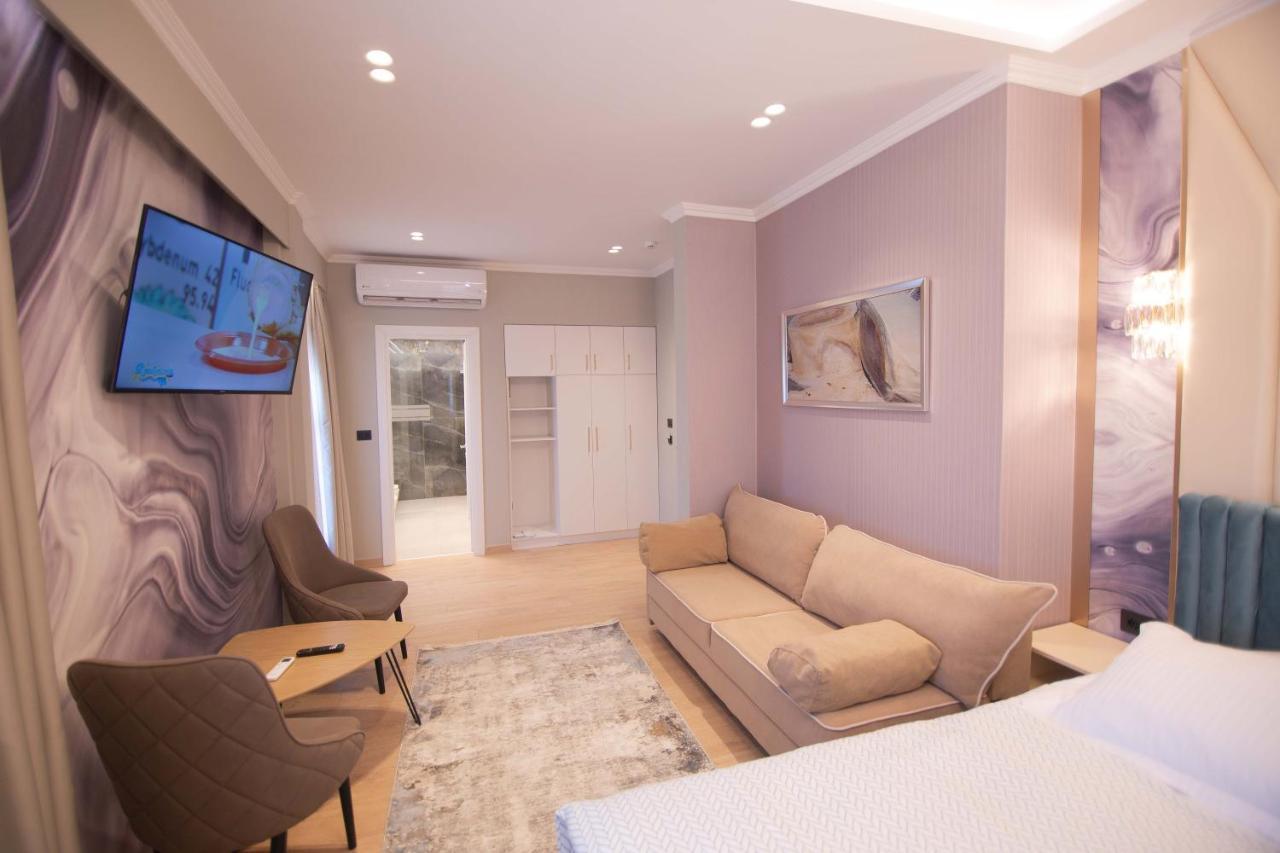 Sky View Hotel Korça Kültér fotó