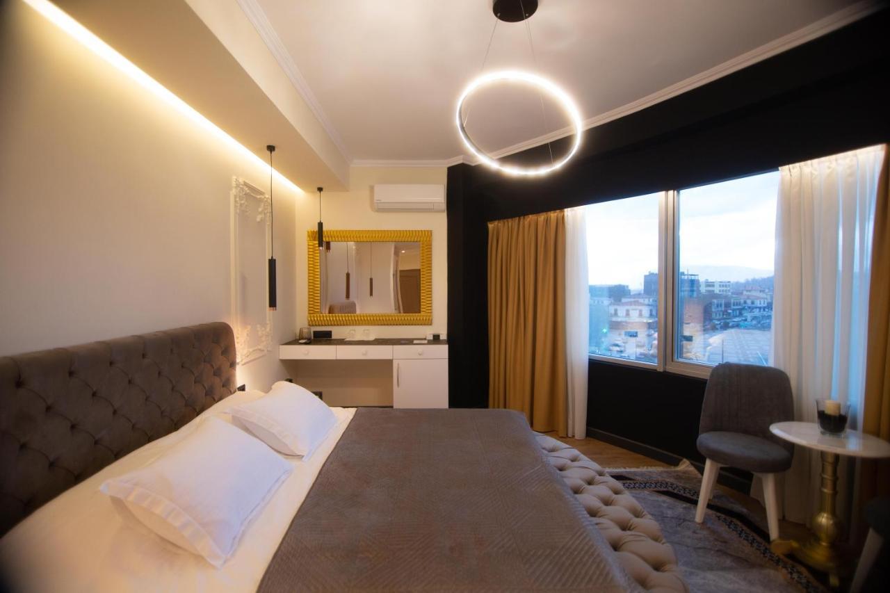 Sky View Hotel Korça Kültér fotó
